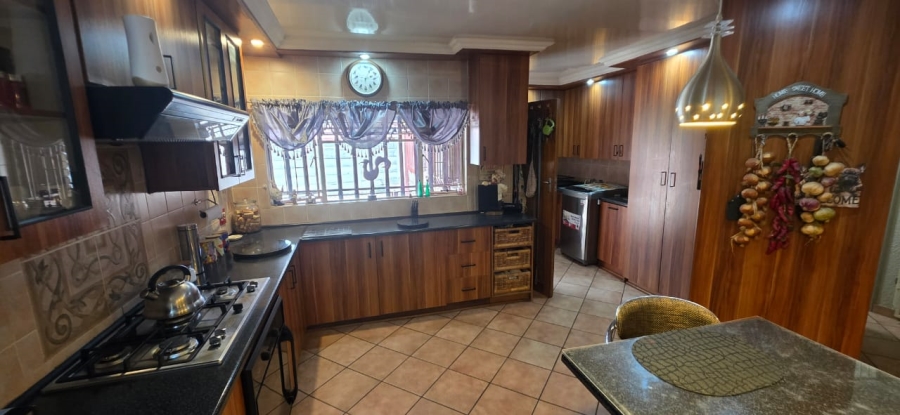 3 Bedroom Property for Sale in Flimieda North West